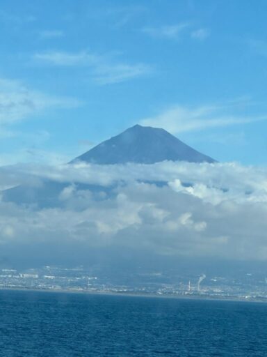 駿河湾からの富士山